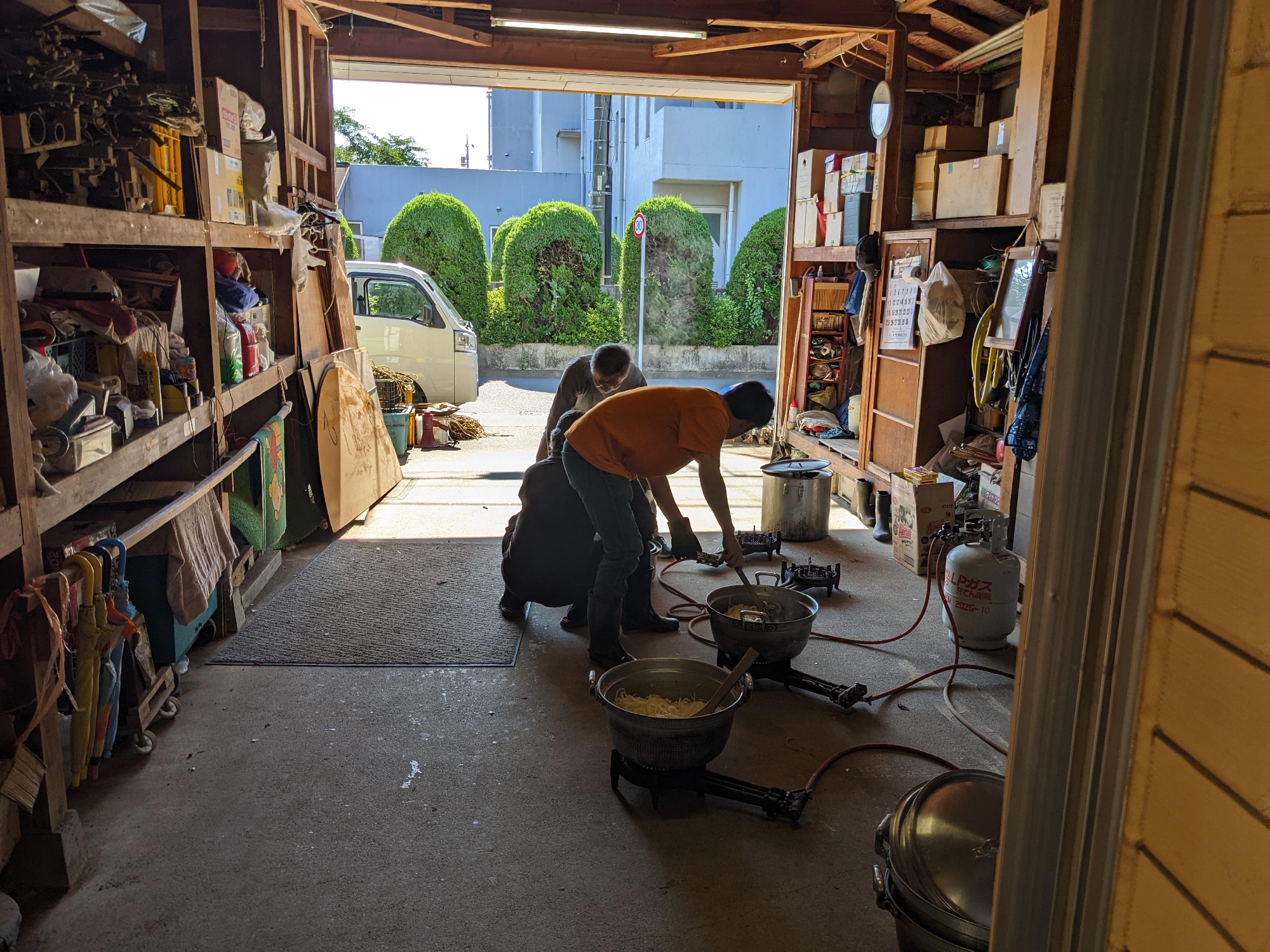 プレイデイの裏では